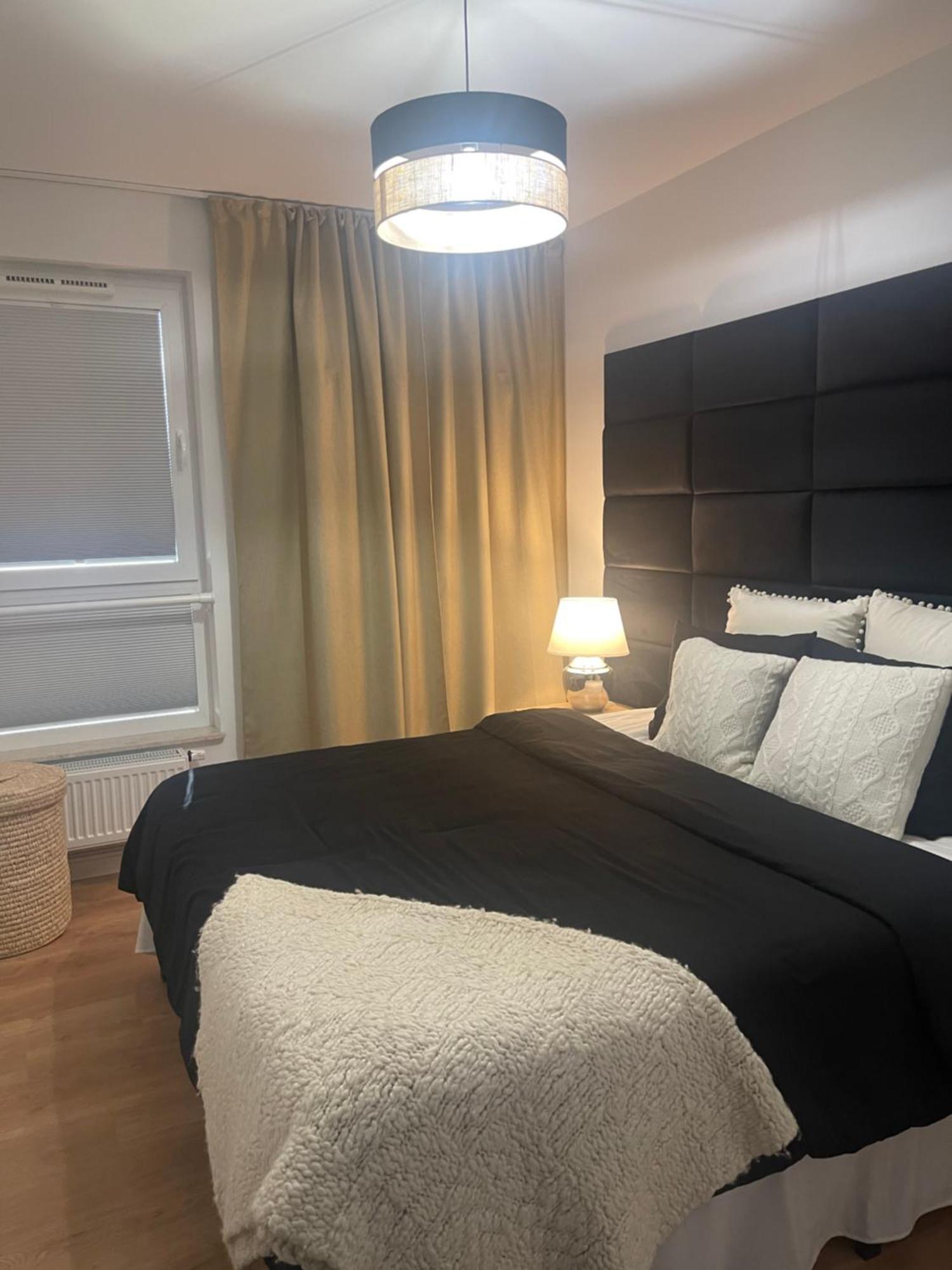 Blisko Ryneczku Apartment Wroclaw Bagian luar foto
